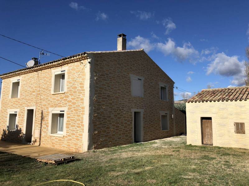 Société spécialisée dans le ravalement de façade en fausses pierres  marseille